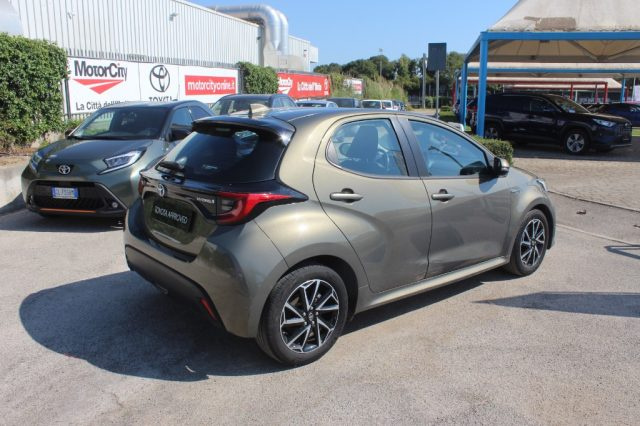 TOYOTA Yaris usata, con Telecamera per parcheggio assistito