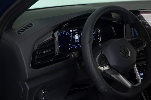VOLKSWAGEN T-Roc usata, con Autoradio