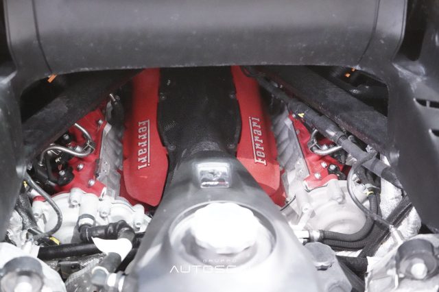 FERRARI SF90 usata 45