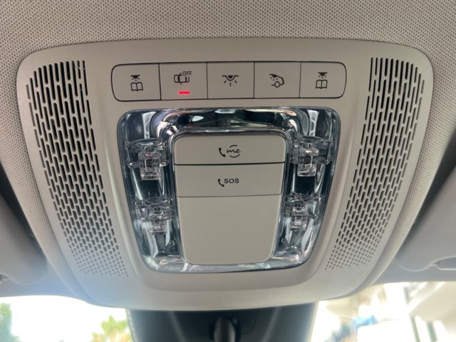 MERCEDES-BENZ GLA 180 usata, con Controllo elettronico della corsia