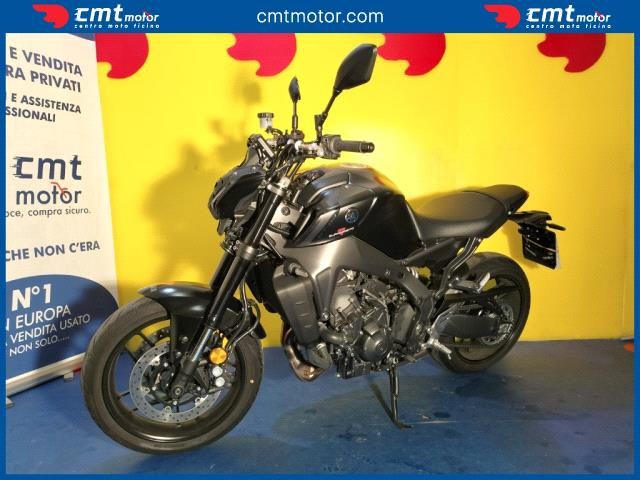 YAMAHA MT-09 usata 3
