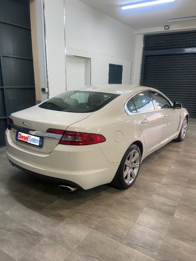 JAGUAR XF usata, con Antifurto