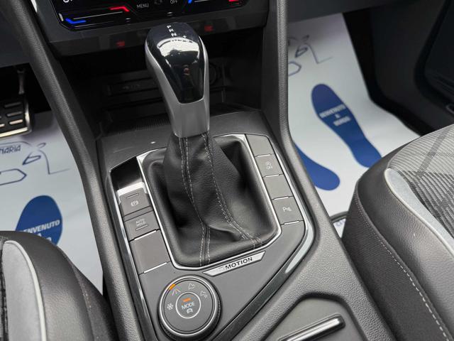 VOLKSWAGEN Tiguan usata, con Leve al volante
