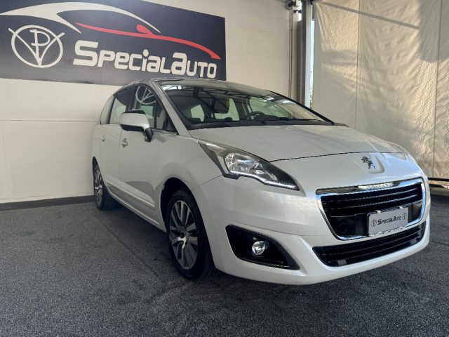 PEUGEOT 5008 usata, con Chiusura centralizzata