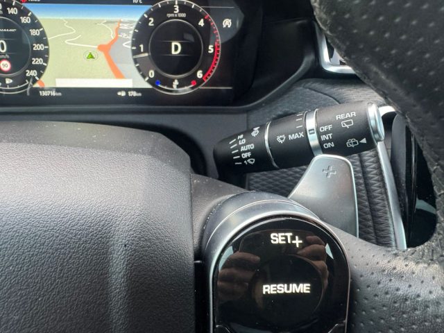 LAND ROVER Range Rover Velar usata, con Sensori di parcheggio posteriori
