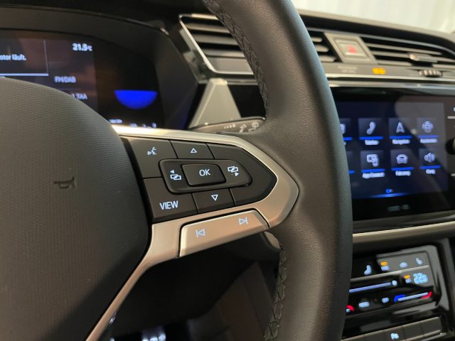 VOLKSWAGEN Touran usata, con Controllo automatico clima