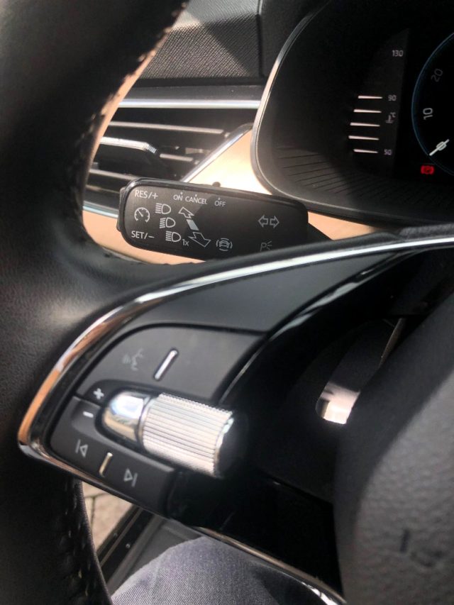 SKODA Kamiq usata, con USB