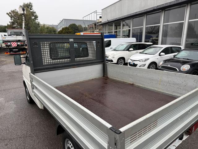 VOLKSWAGEN Transporter usata, con Sistema lavafari