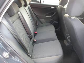 VOLKSWAGEN T-Roc usata 23