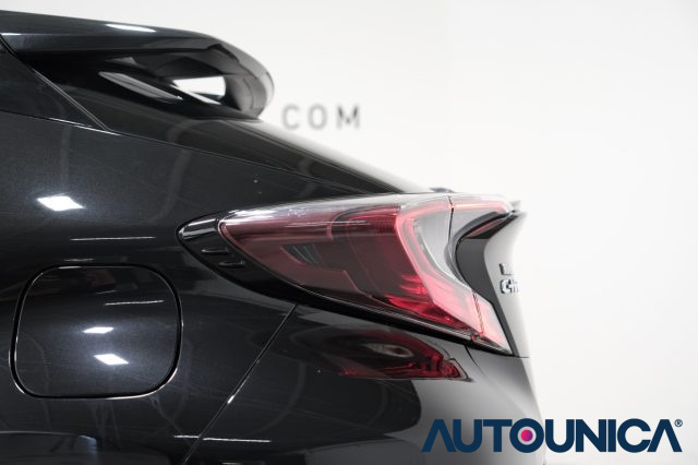 TOYOTA C-HR usata, con Sistema di avviso di distanza