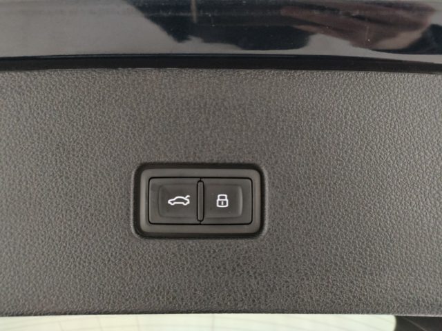 AUDI Q8 usata, con Touch screen