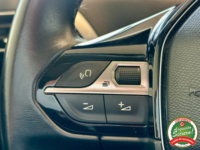 PEUGEOT 3008 usata, con Touch screen