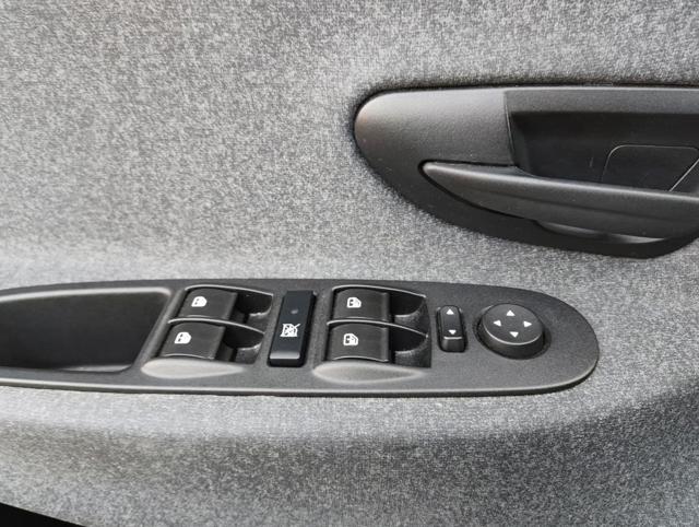 LANCIA Ypsilon usata, con Servosterzo