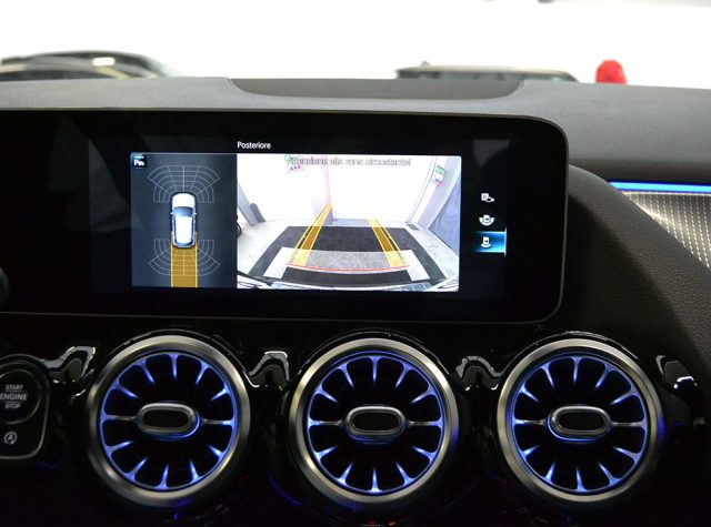 MERCEDES-BENZ GLA 200 usata, con Chiusura centralizzata