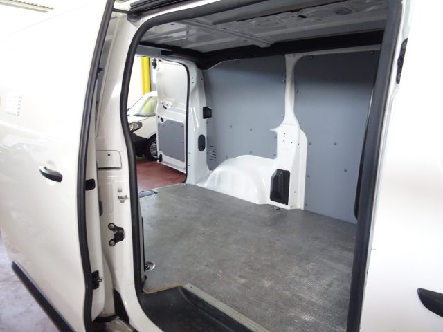 PEUGEOT Expert usata, con ESP