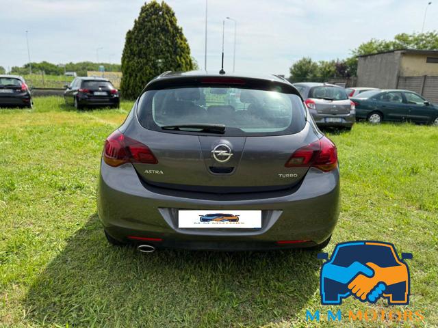 OPEL Astra usata, con Autoradio