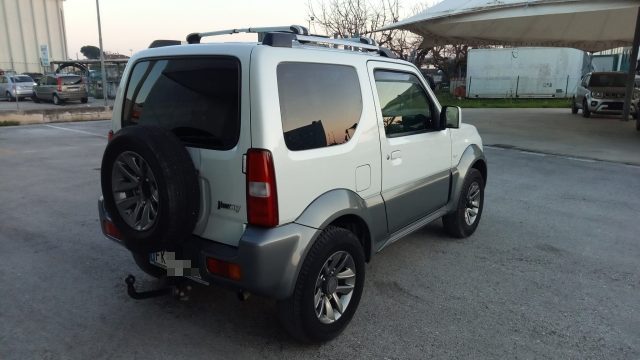 SUZUKI Jimny usata, con Cerchi in lega