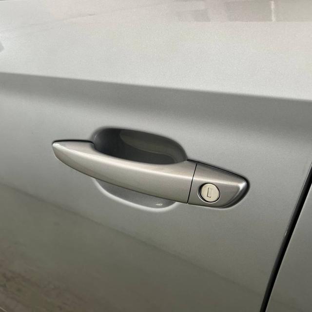 OPEL Corsa-e usata, con Sensori di parcheggio anteriori