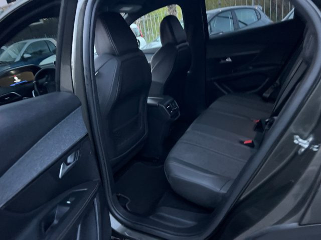 PEUGEOT 3008 usata, con Climatizzatore