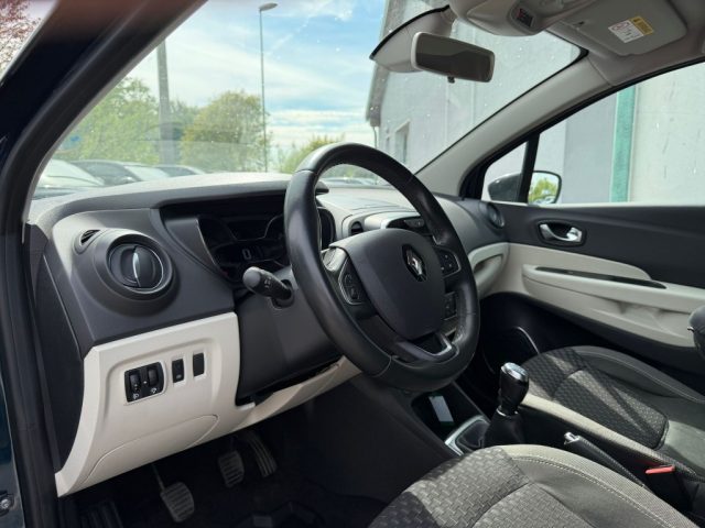 RENAULT Captur usata, con Autoradio