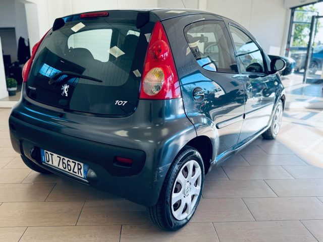 PEUGEOT 107 usata, con Autoradio