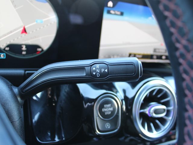 MERCEDES-BENZ GLA 200 usata, con Portellone posteriore elettrico