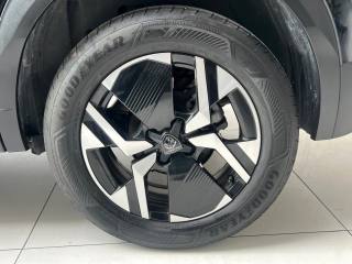 PEUGEOT 2008 usata, con Touch screen