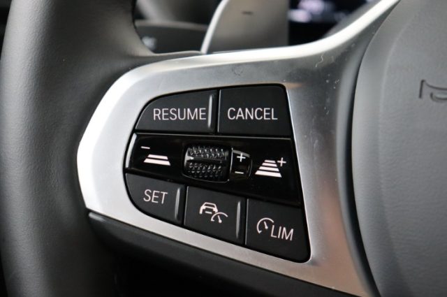 BMW 330 usata, con Controllo trazione