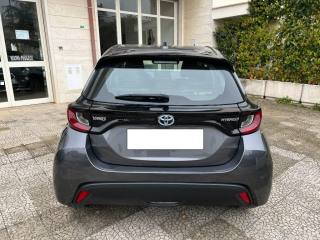TOYOTA Yaris usata 8