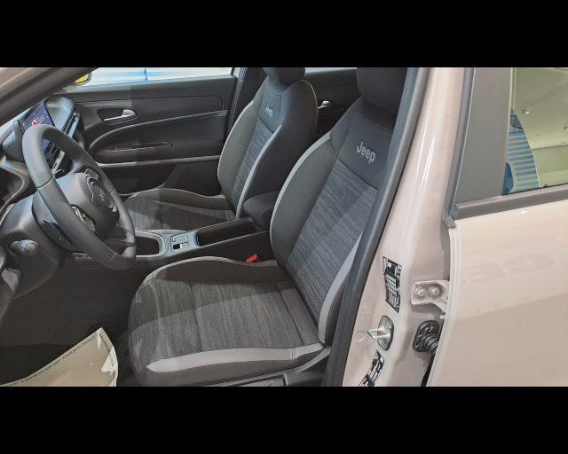 JEEP Avenger usata 27