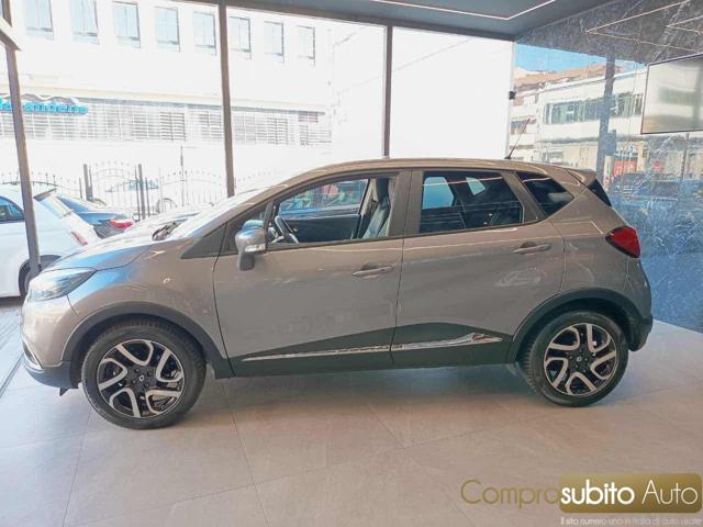 RENAULT Captur usata, con Alzacristalli elettrici