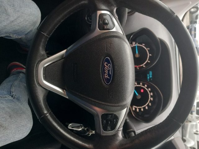 FORD Tourneo Courier usata, con ESP