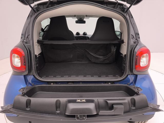 SMART ForTwo usata, con USB