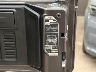 JEEP Wrangler usata, con Autoradio digitale