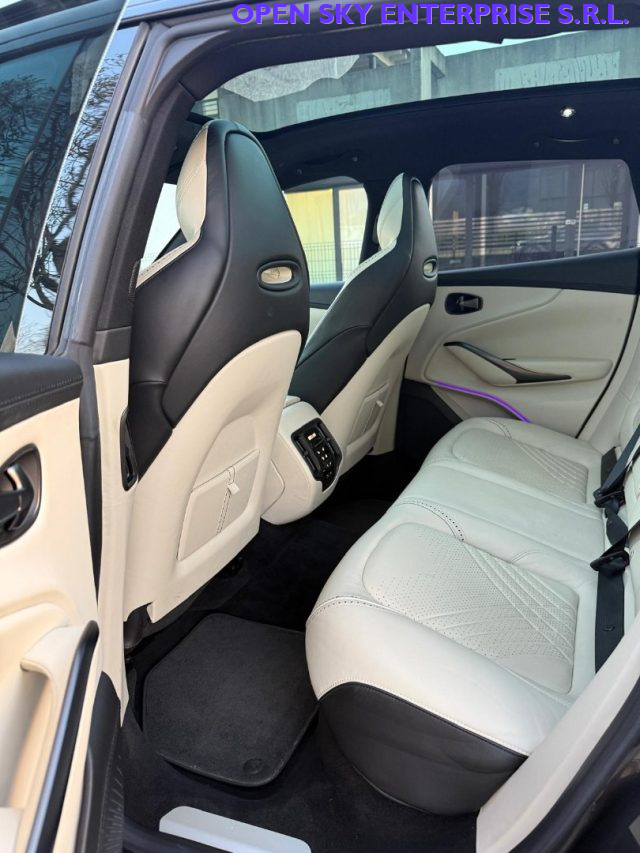 ASTON MARTIN DBX usata, con ESP