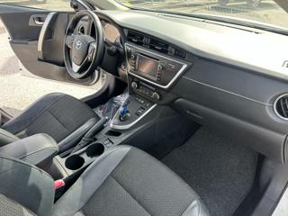 TOYOTA Auris usata 17