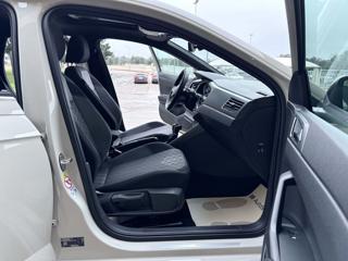 VOLKSWAGEN Taigo usata, con Controllo automatico clima