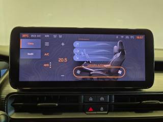 JEEP Avenger usata, con Fari LED