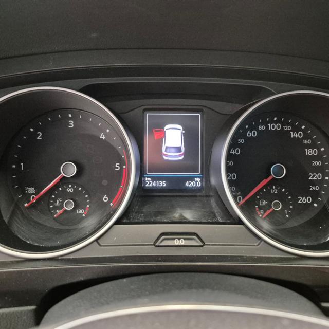 VOLKSWAGEN Tiguan usata, con Autoradio