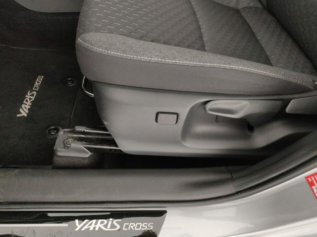 TOYOTA Yaris Cross usata, con Fendinebbia