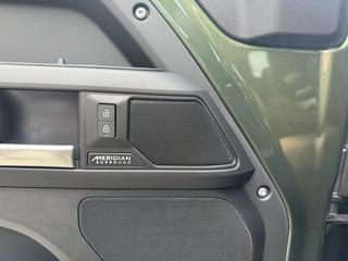 LAND ROVER Defender usata, con Chiusura centralizzata