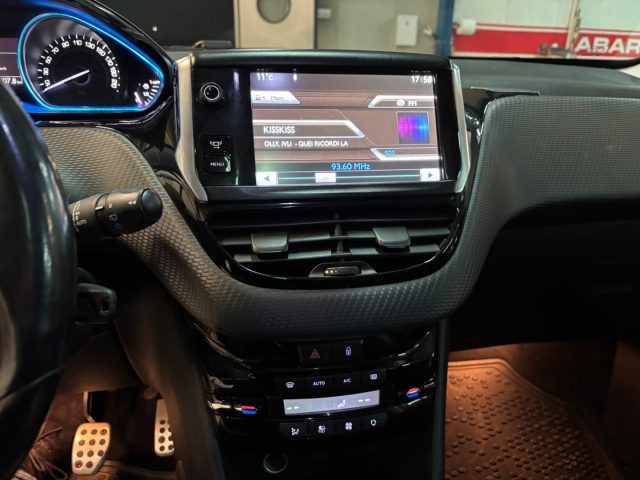 PEUGEOT 2008 usata, con Servosterzo