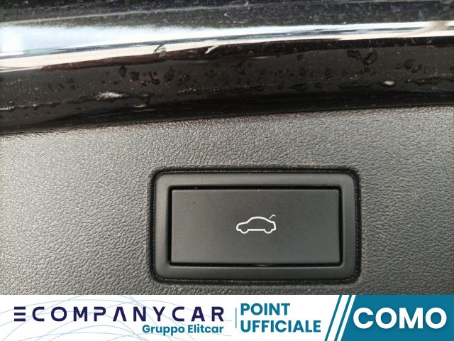 VOLKSWAGEN Tiguan usata, con Park Distance Control