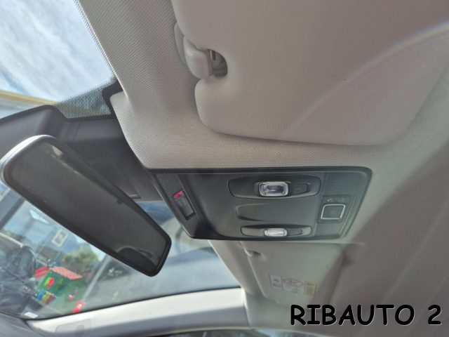 RENAULT Captur usata, con Volante multifunzione