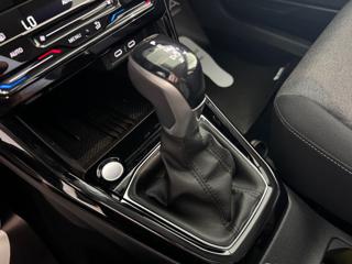 VOLKSWAGEN T-Cross usata, con USB