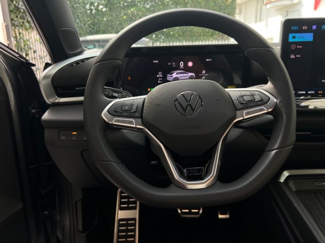 VOLKSWAGEN T-Roc usata, con MP3