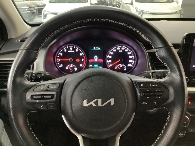 KIA Stonic usata, con Sensori di parcheggio posteriori
