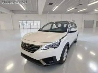 PEUGEOT 5008 usata, con Airbag