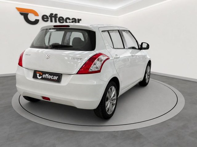 SUZUKI Swift usata, con Autoradio