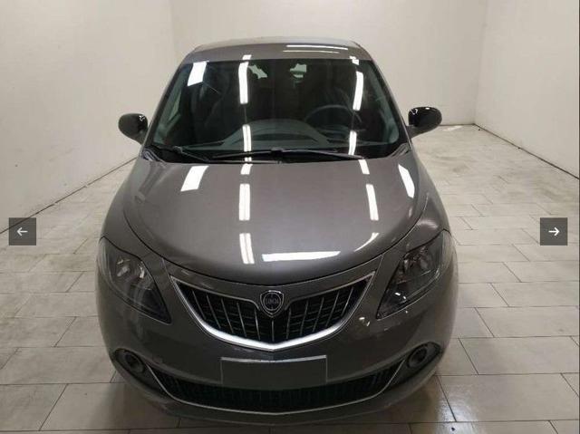 LANCIA Ypsilon usata, con Autoradio